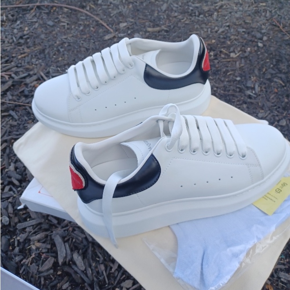 Alexander McQUEEN OVERSIZED HEART PATCHED COLOR RED/WHITE ,sz10 men,Brand New